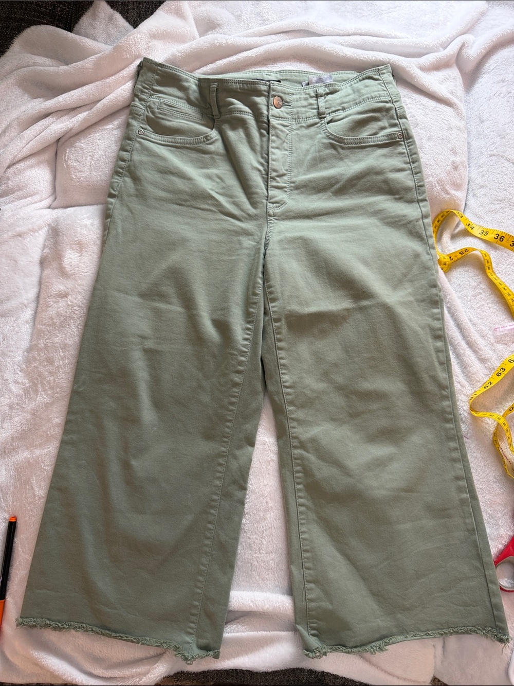 NYDJ Brigitte Wide-Leg High-Rise Jeans in Green lift x tuck 2485